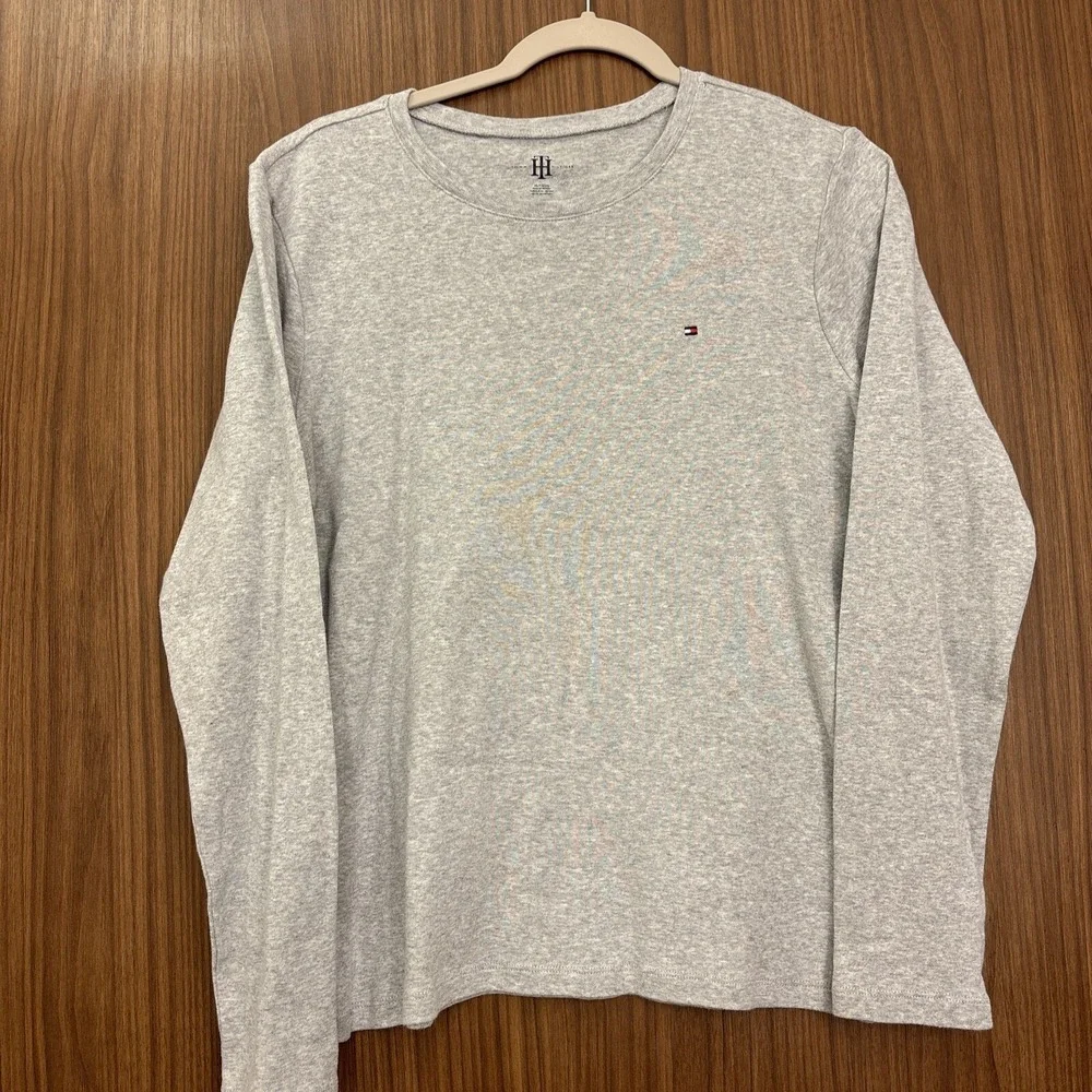 Lot Of 3 Tommy Hilfiger Long Sleeve Woman's Shirts Gray Navy Size XL - Picture 5 of 10